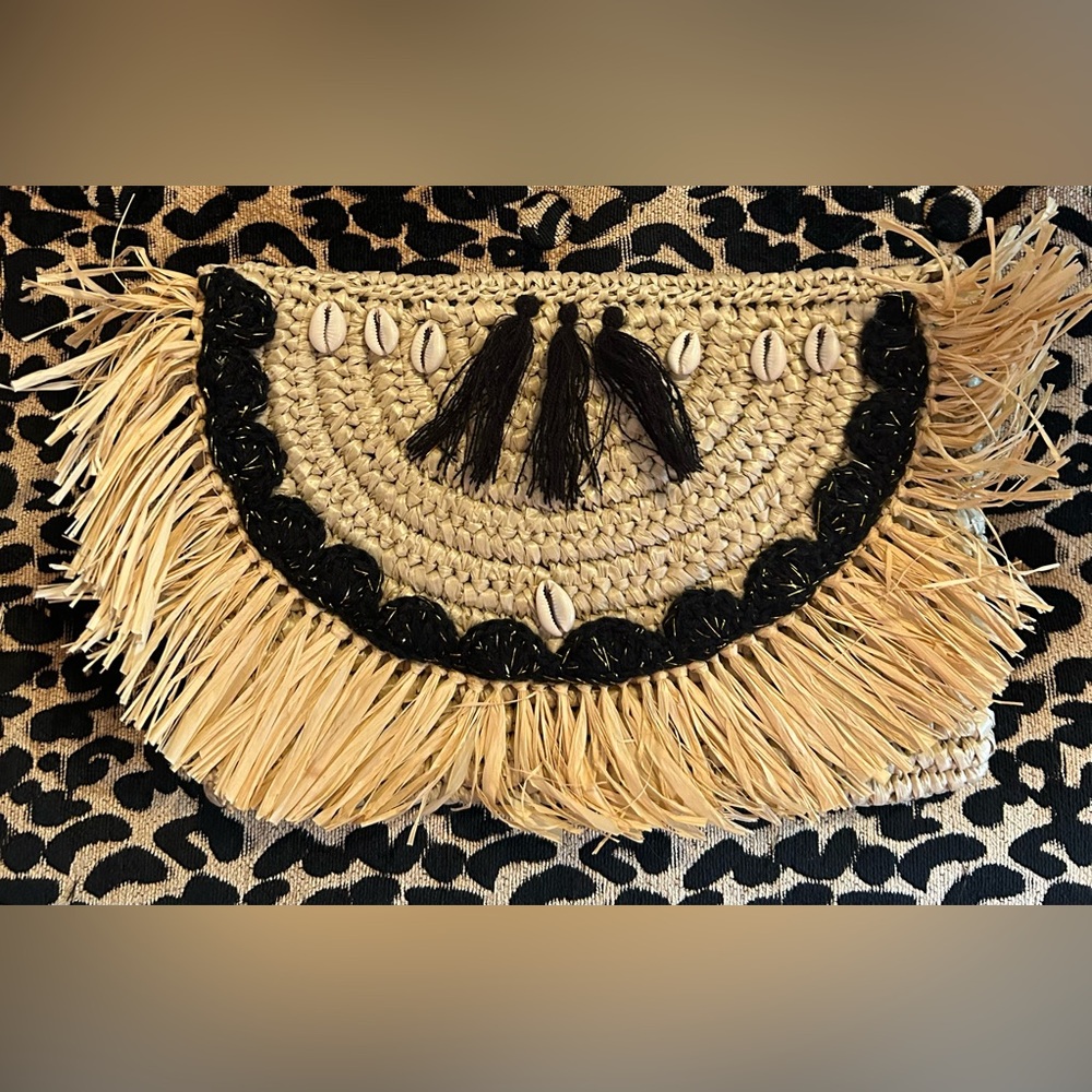 NWOT raffia straw seashell boho envelope clutch bag